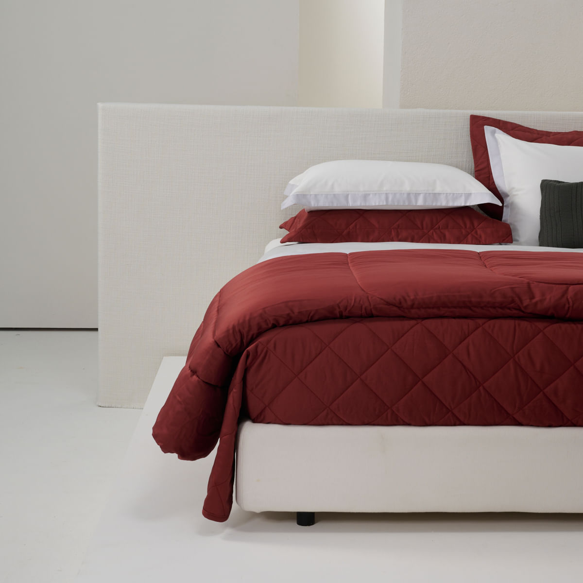 01 10 2137 Jogo de Lencol 400 Fios Empire Branco Prata 001